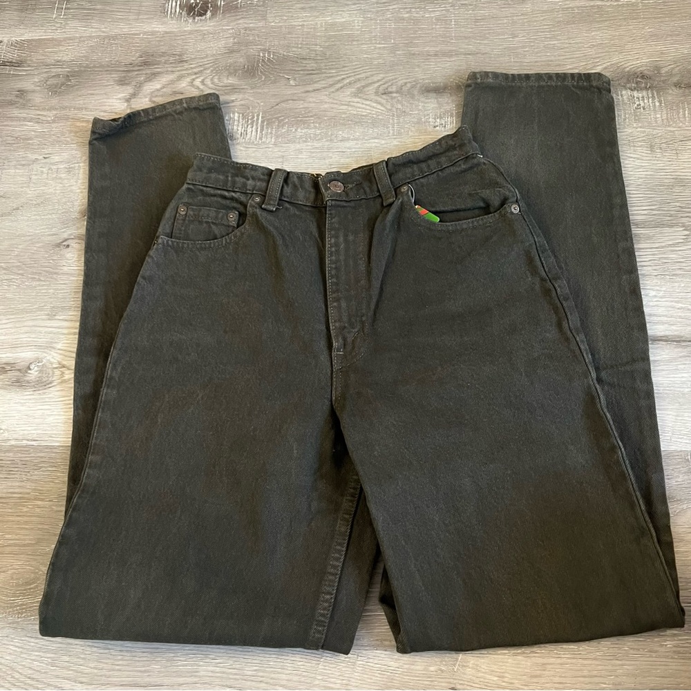 Green vintage Levi’s made in Canada mom jeans